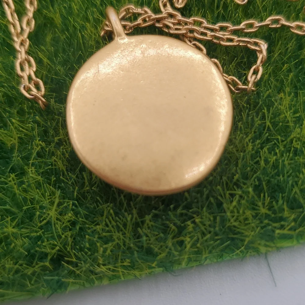 Madewell Classic Gold Tone Circle Round Necklace 22 Inch N3804 - Picture 2 of 4